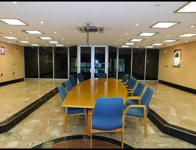 5,047M² OFFICE FOR SALE IN FERNDALE